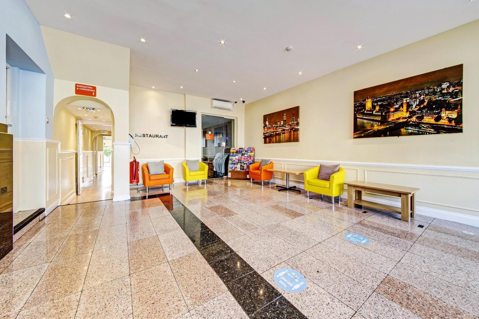 Oyo Bostons Manor Hotel, Hanwell London Greenford  Dış mekan fotoğraf