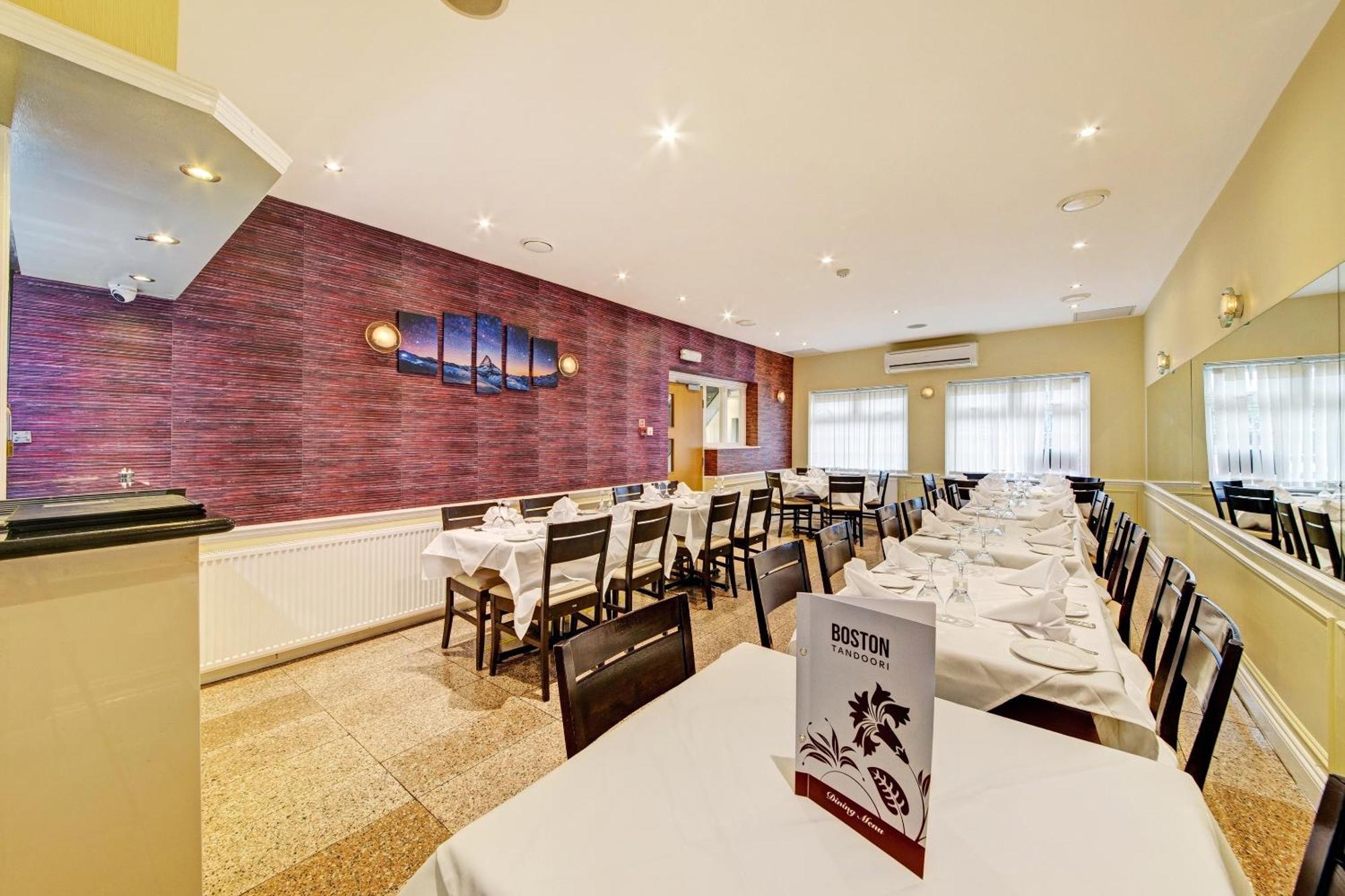 Oyo Bostons Manor Hotel, Hanwell London Greenford  Dış mekan fotoğraf
